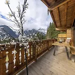 Chalet In Neukirchen, 100 M Lift *
