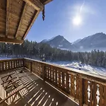 In Neukirchen, 100 M Lift Chalet Neukirchen am Großvenediger