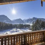 Chalet In Neukirchen, 100 M Lift