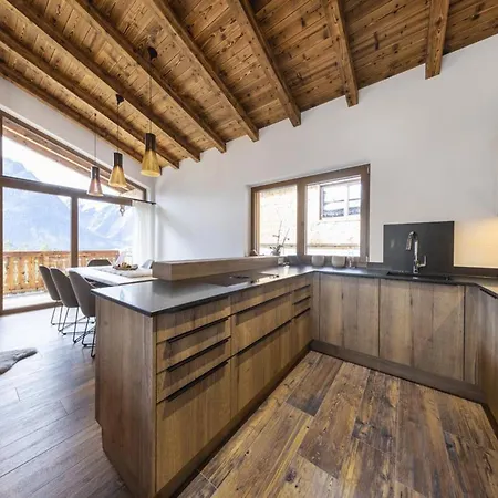 In Neukirchen 100 M Lift Alpehytte *