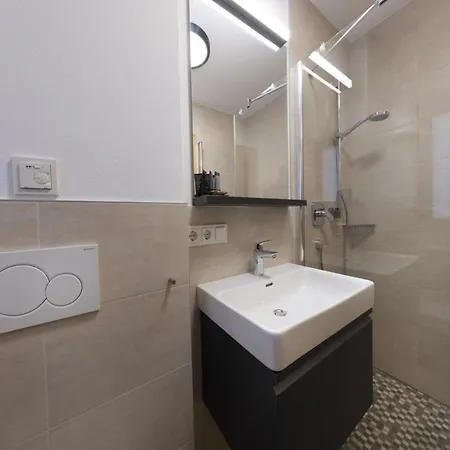 In Neukirchen 100 M Lift Rosenthal